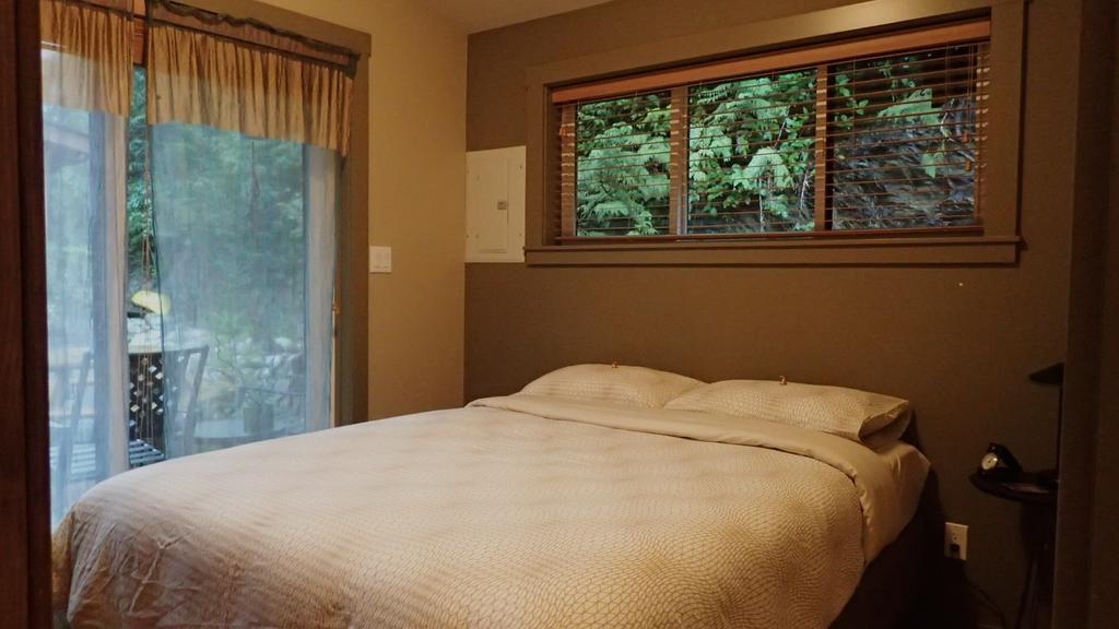 Wild Coast Chalets Port Renfrew Cameră foto